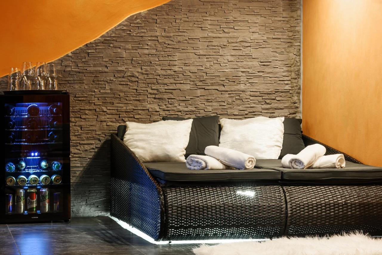 Wellness Penzion Triola Korenov Exterior photo